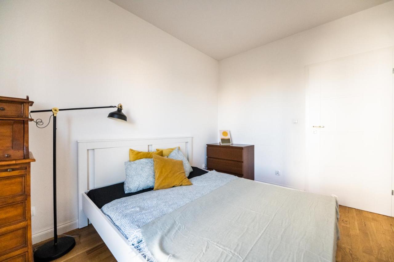 Krucza ~ Self Check-in 24h ~ Parking And Lift Apartament Wrocław